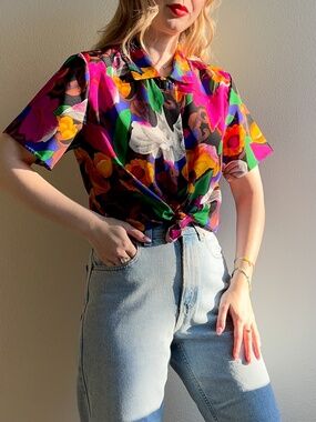Vibrant Vintage 1980s Floral Short Sleeve Blouse (M/L)